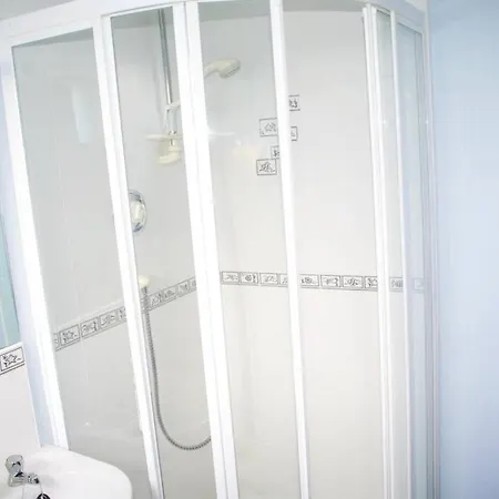 Ferienhaus Cosy & Convenient Retreat Tramore